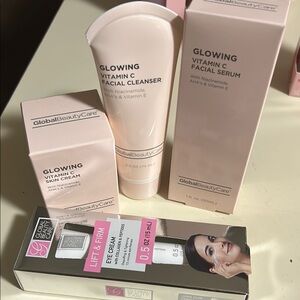 Global Beauty Care Glowing Skincare Set